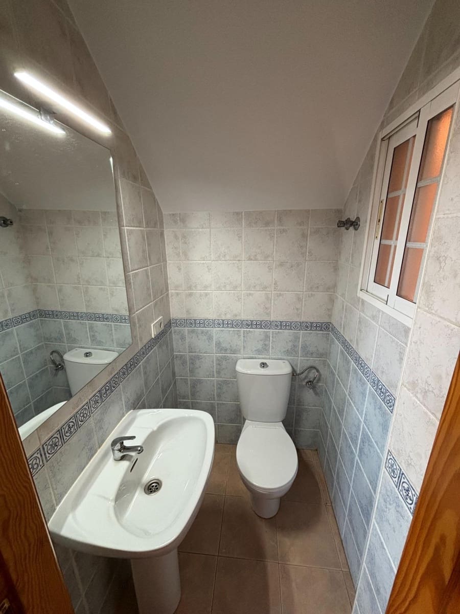 2 quarto Moradia em Banda para venda em El Limonar com piscina - 175 000 € (Ref: 9936559)