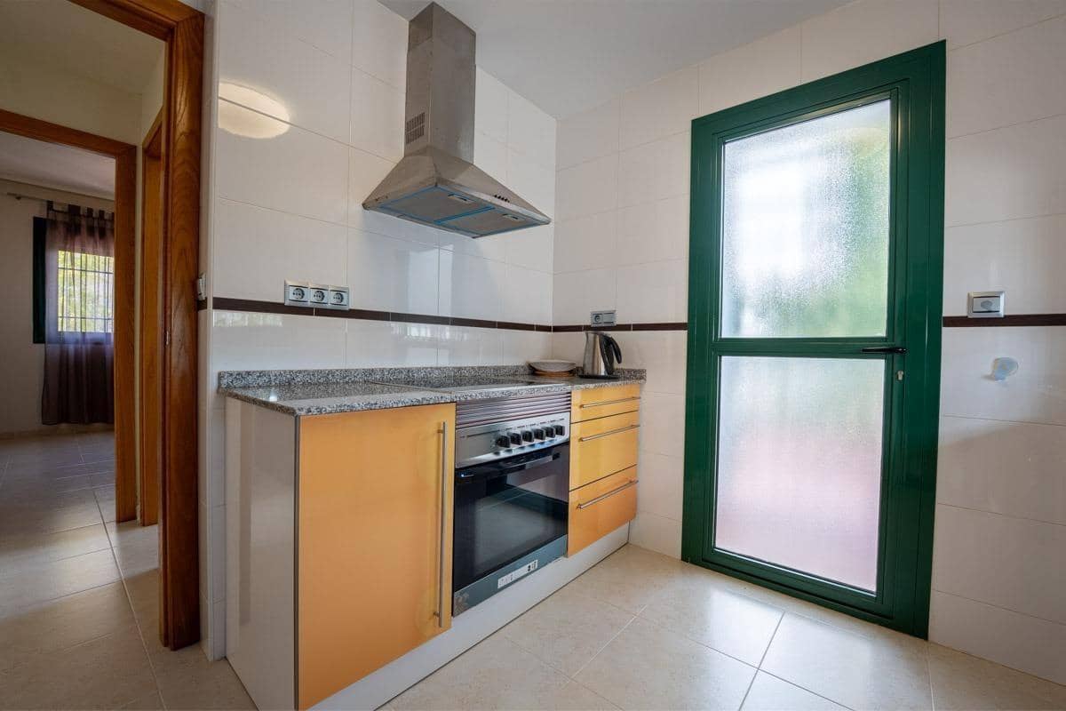 3 Zimmer Villa zu verkaufen in Dona Pepa mit Pool - 330.000 € (Ref: 9938372)