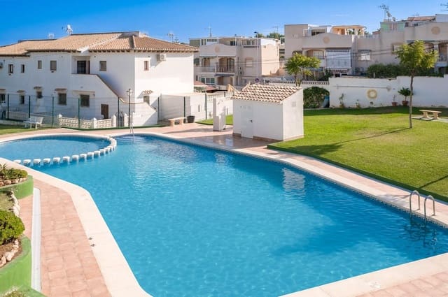 2 soveværelse Rækkehus til salg i Los Balcones med swimmingpool - € 129.990 (Ref: 9940339)