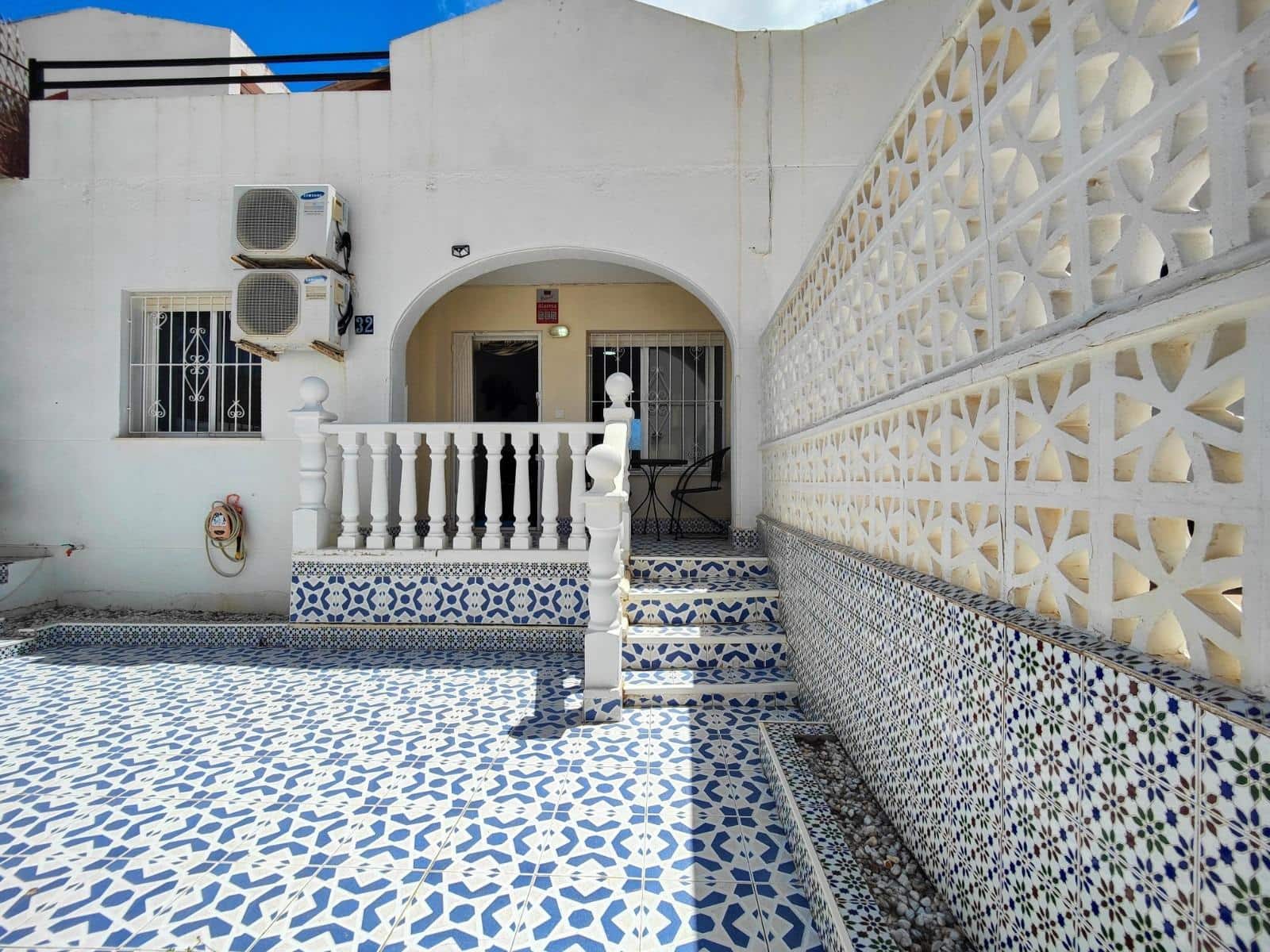2 soveværelse Rækkehus til salg i Los Balcones med swimmingpool - € 129.990 (Ref: 9940339)