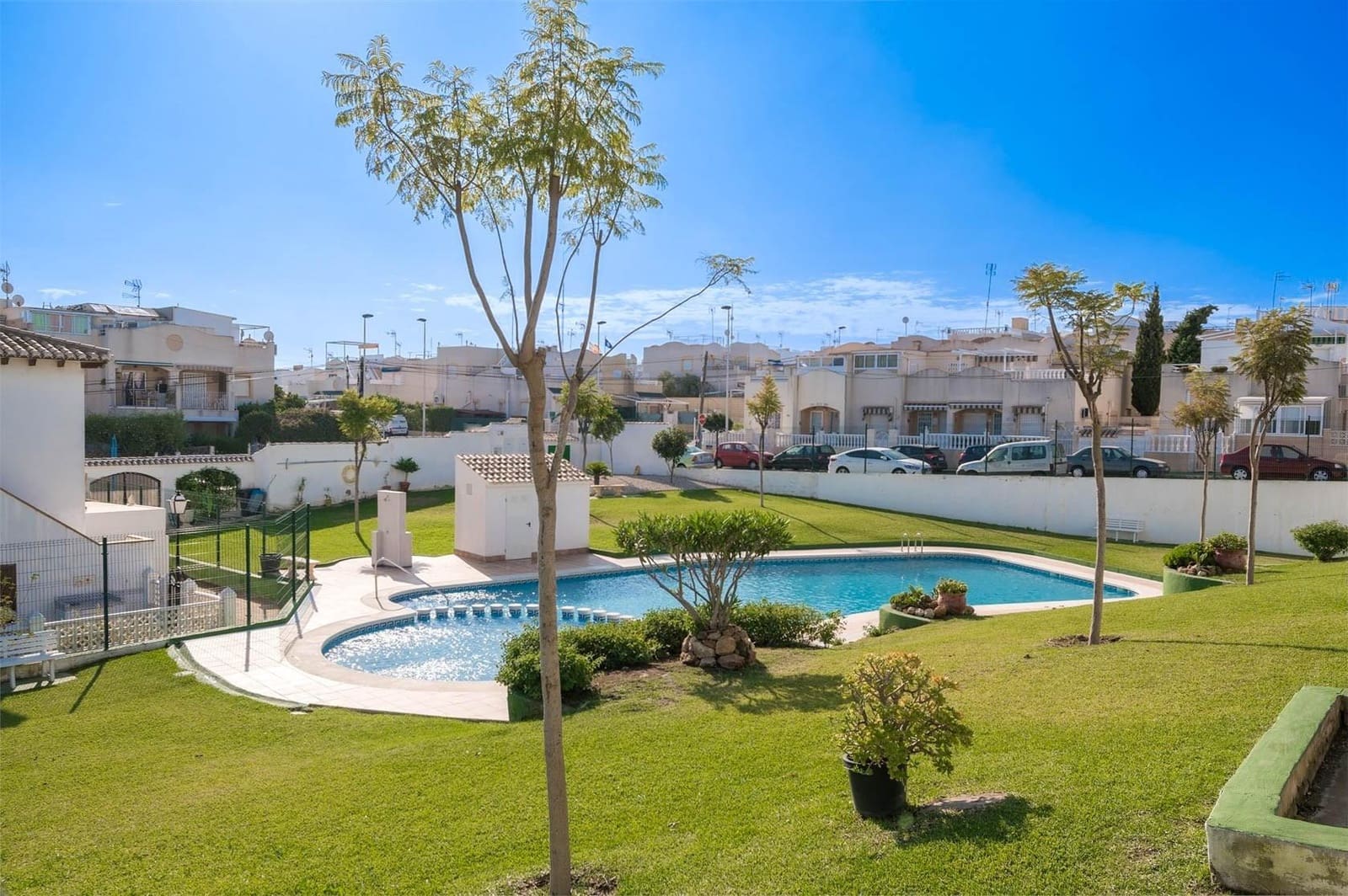 2 soveværelse Rækkehus til salg i Los Balcones med swimmingpool - € 129.990 (Ref: 9940339)