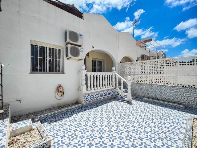 2 soverom Rekkehus til salgs i Los Balcones med svømmebasseng - € 129 990 (Ref: 9940339)
