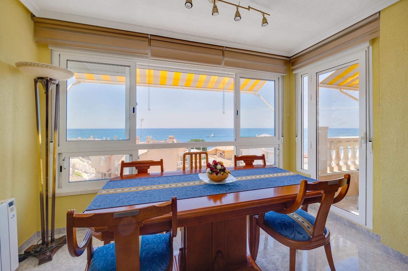 2 soverom Penthouse til salgs i Cabo Cervera med svømmebasseng - € 239 990 (Ref: 9945911)