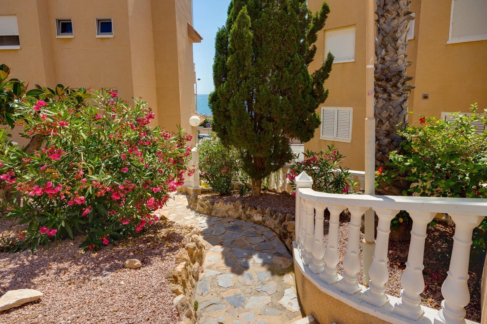 2 soverom Penthouse til salgs i Cabo Cervera med svømmebasseng - € 239 990 (Ref: 9945911)