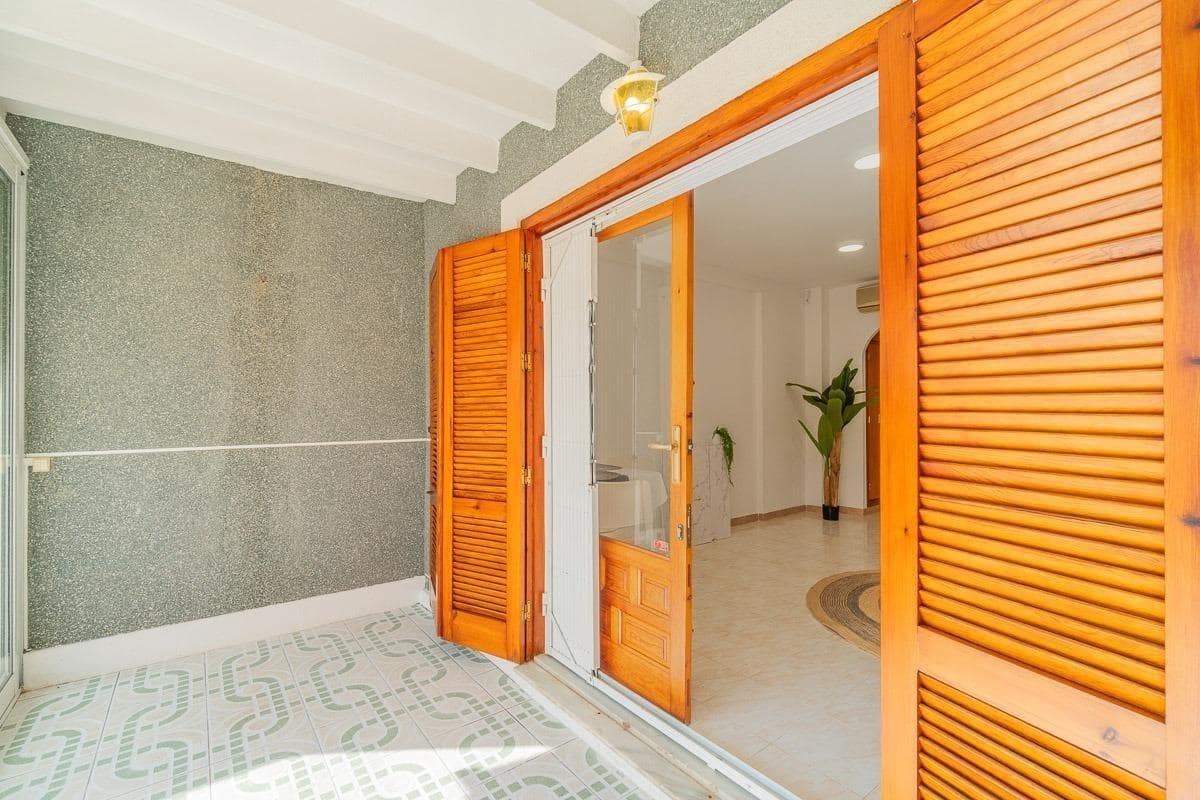 2 bedroom Terraced Villa for sale in Torrevieja with pool - € 139,000 (Ref: 9948102)