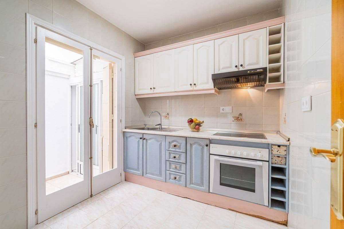2 bedroom Terraced Villa for sale in Torrevieja with pool - € 139,000 (Ref: 9948102)