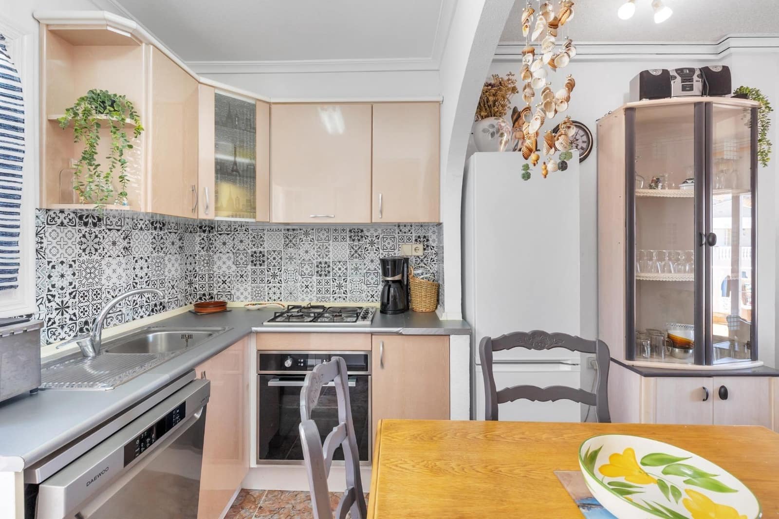 2 bedroom Bungalow for sale in Guardamar del Segura with pool - € 159,990 (Ref: 9948104)