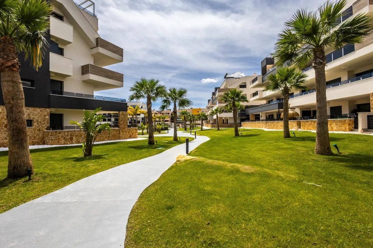 2 Zimmer Penthouse zu verkaufen in Orihuela Costa mit Pool - 489.000 € (Ref: 9948105)