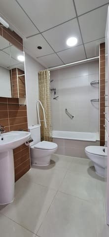 2 soverom Penthouse til salgs i Torrevieja med svømmebasseng garasje - € 239 000 (Ref: 9949975)