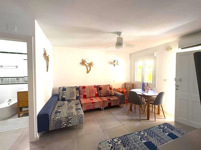 2 camera da letto Villetta a Schiera in vendita in Torrevieja con piscina - 159.000 € (Rif: 9952785)