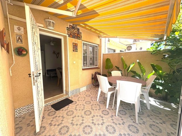 Adosado de 2 habitaciones en Torrevieja en venta con piscina - 159.000 € (Ref: 9952785)