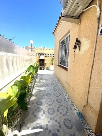 Adosado de 2 habitaciones en Torrevieja en venta con piscina - 159.000 € (Ref: 9952785)