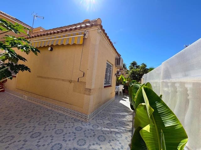 2 camera da letto Villetta a Schiera in vendita in Torrevieja con piscina - 157.990 € (Rif: 9952785)