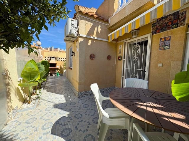 2 sypialnia Dom szeregowy na sprzedaż w Torrevieja z basenem - 157 000 € (Ref: 9952785)