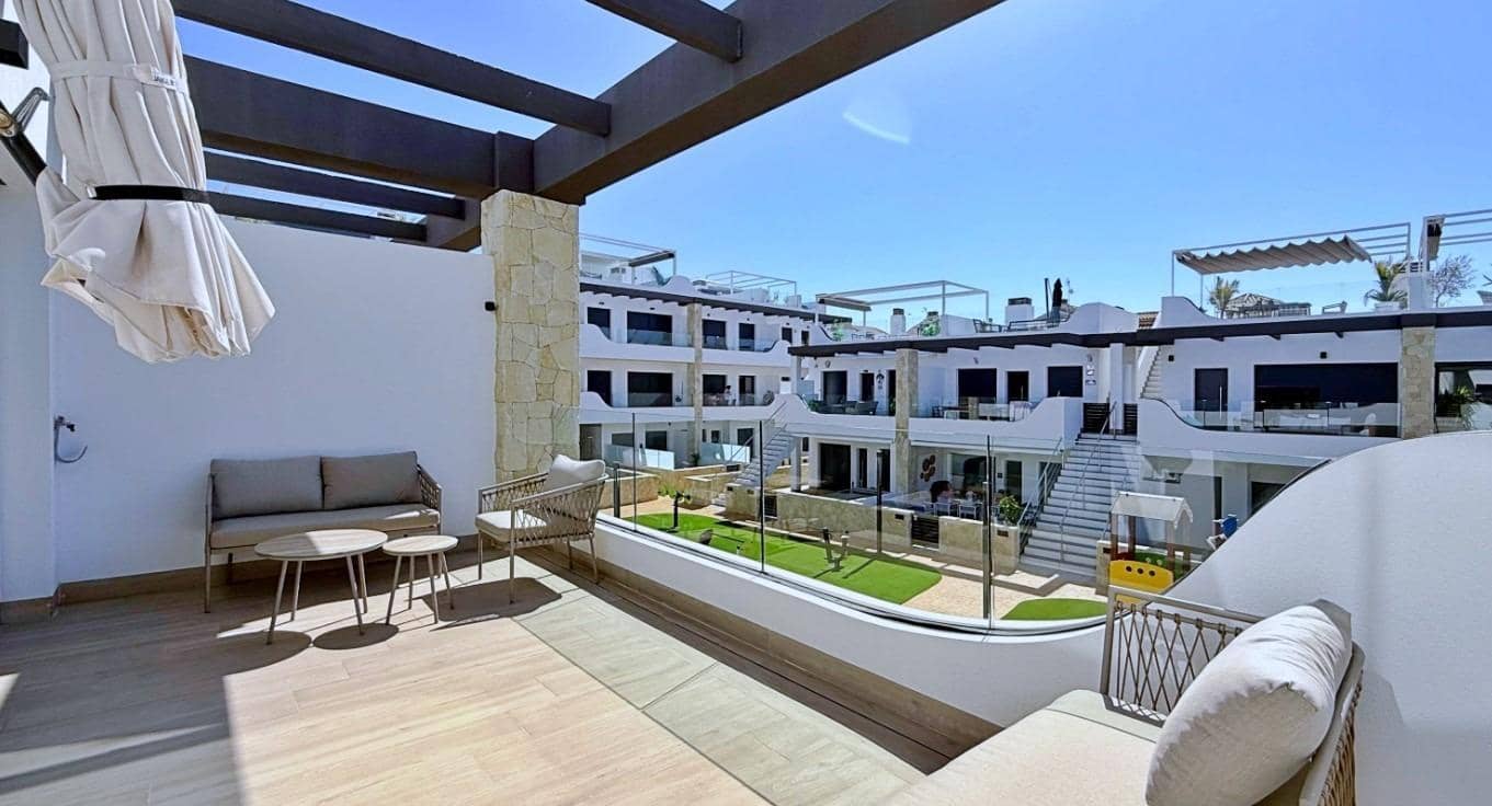 2 sovrum Bungalow till salu i Orihuela Costa med pool - 379 000 € (Ref: 9954388)