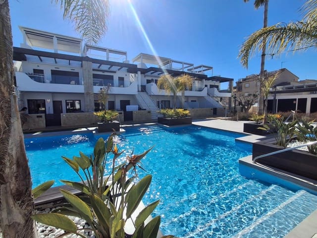 2 soveværelse Bungalow til salg i Punta Prima, Orihuela med swimmingpool - € 379.000 (Ref: 9954388)