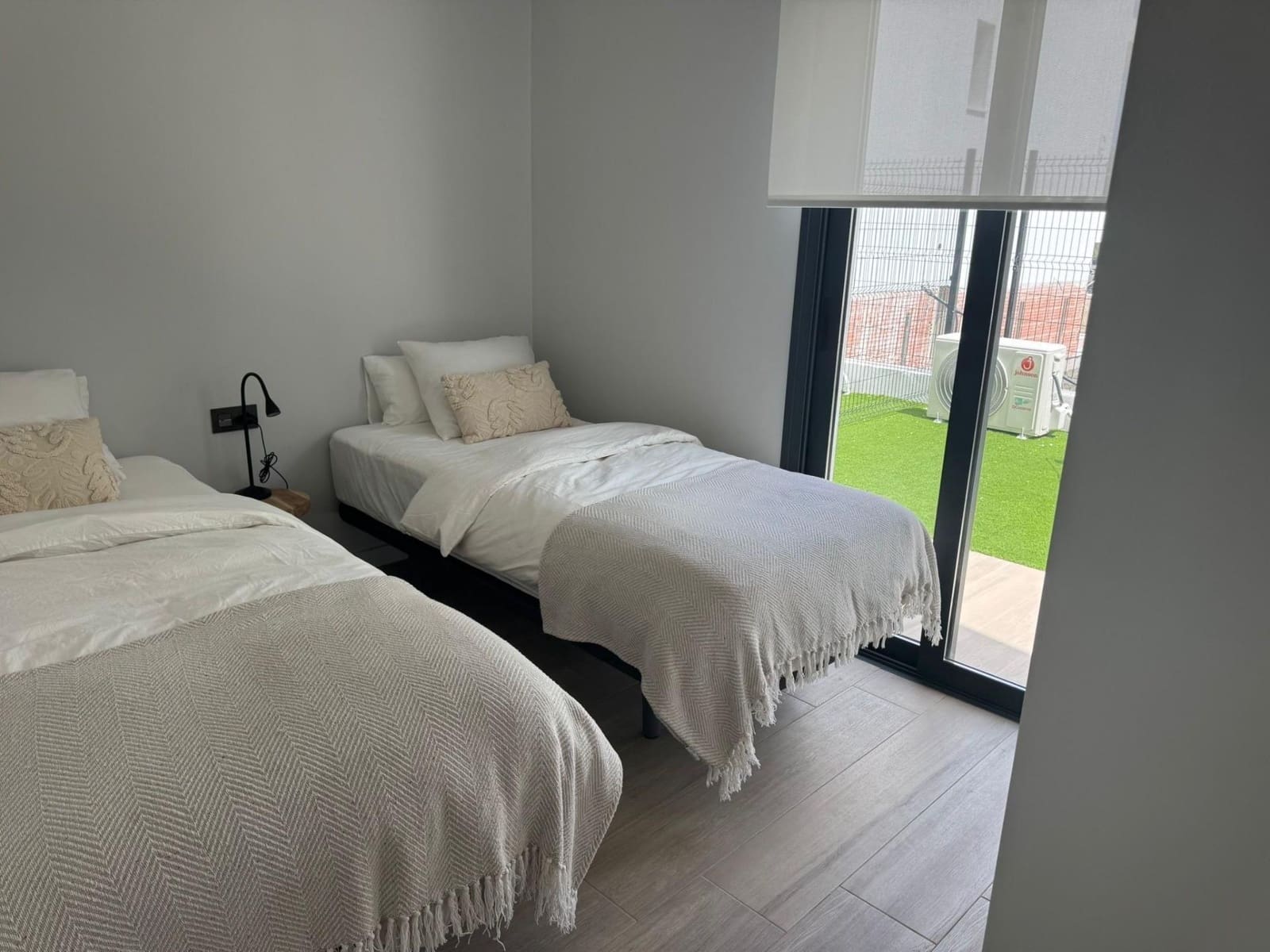3 sypialnia Bungalow na sprzedaż w Orihuela Costa z basenem - 360 000 € (Ref: 9954389)