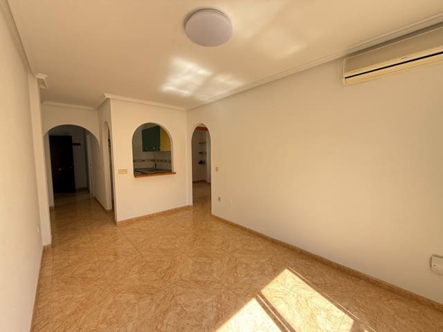 2 soverom Penthouse til salgs i Centro, Torrevieja med svømmebasseng - € 136 500 (Ref: 9983135)
