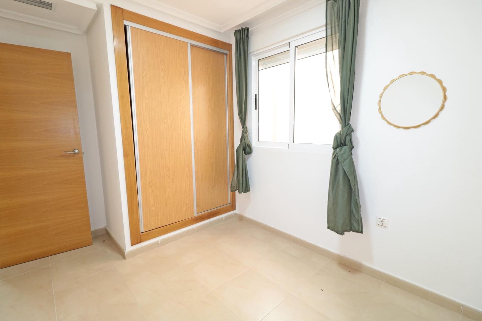 4 soverom Leilighet til salgs i Torrevieja - € 169 000 (Ref: 9983136)