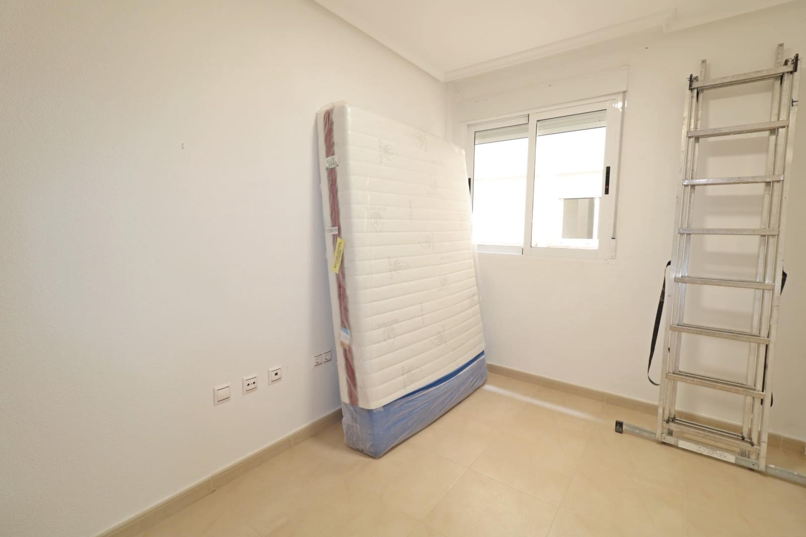 4 soverom Leilighet til salgs i Torrevieja - € 169 000 (Ref: 9983136)