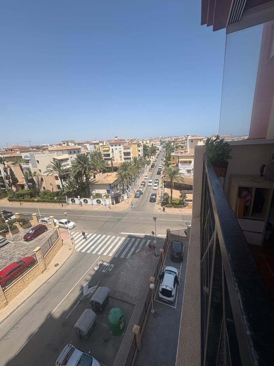 3 Zimmer Apartment zu verkaufen in Torrevieja mit Pool - 329.000 € (Ref: 9994404)