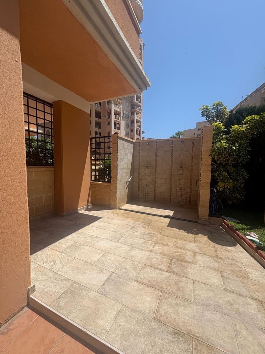 3 Zimmer Apartment zu verkaufen in Torrevieja mit Pool - 329.000 € (Ref: 9994404)
