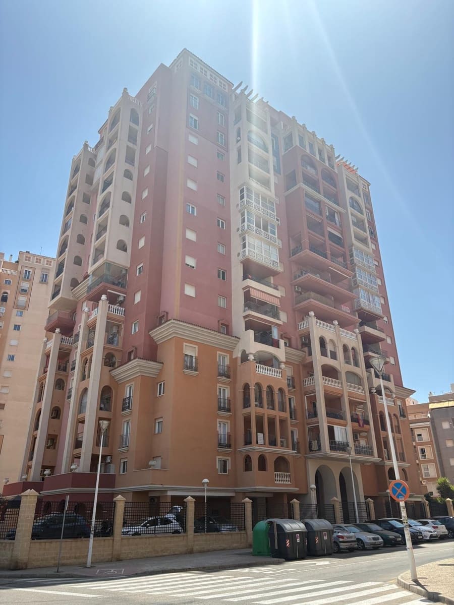 3 Zimmer Apartment zu verkaufen in Torrevieja mit Pool - 329.000 € (Ref: 9994404)