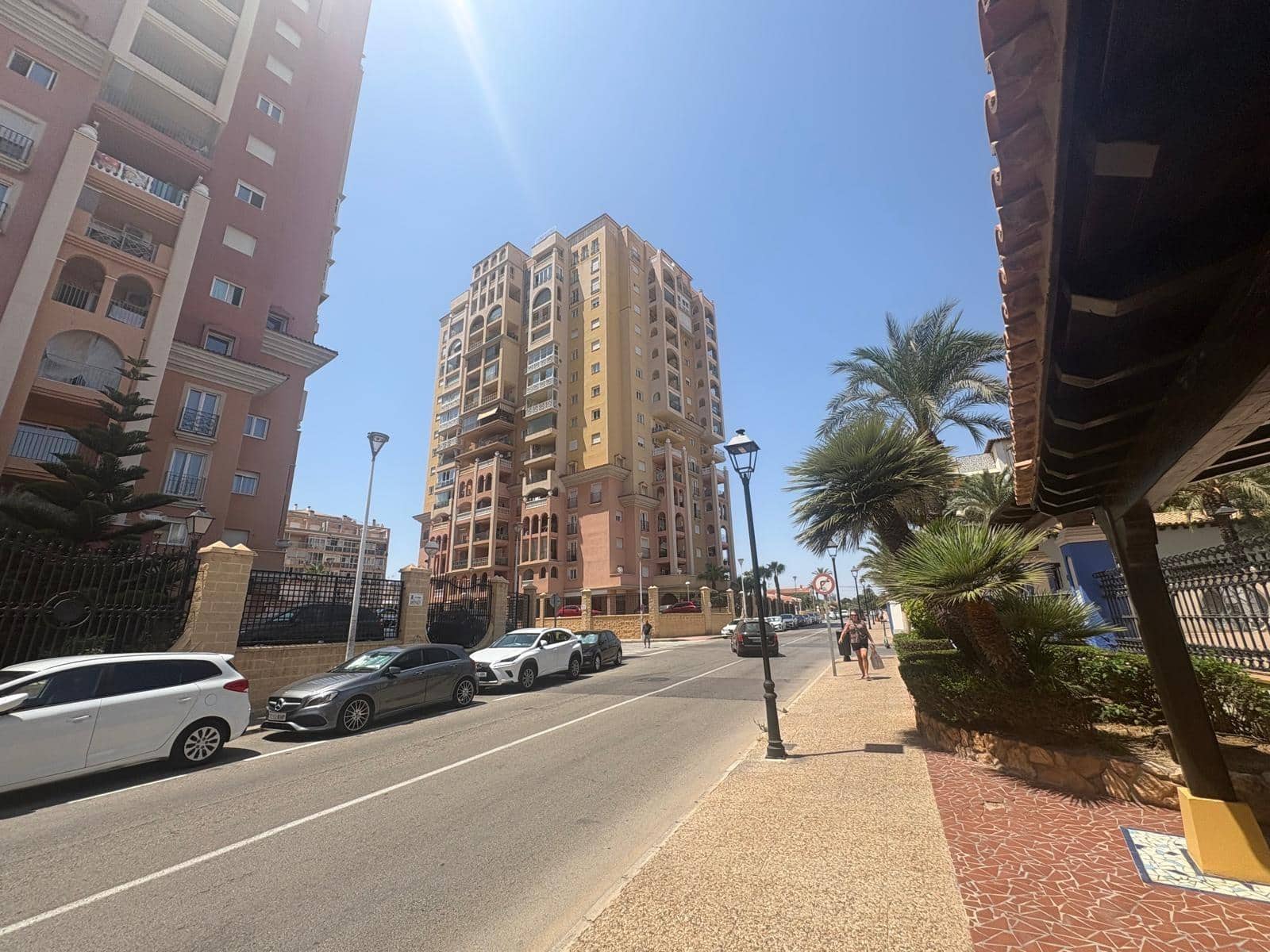 3 Zimmer Apartment zu verkaufen in Torrevieja mit Pool - 329.000 € (Ref: 9994404)