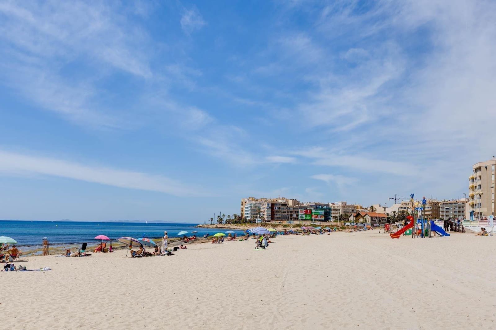 3 Zimmer Apartment zu verkaufen in Torrevieja mit Pool - 329.000 € (Ref: 9994404)