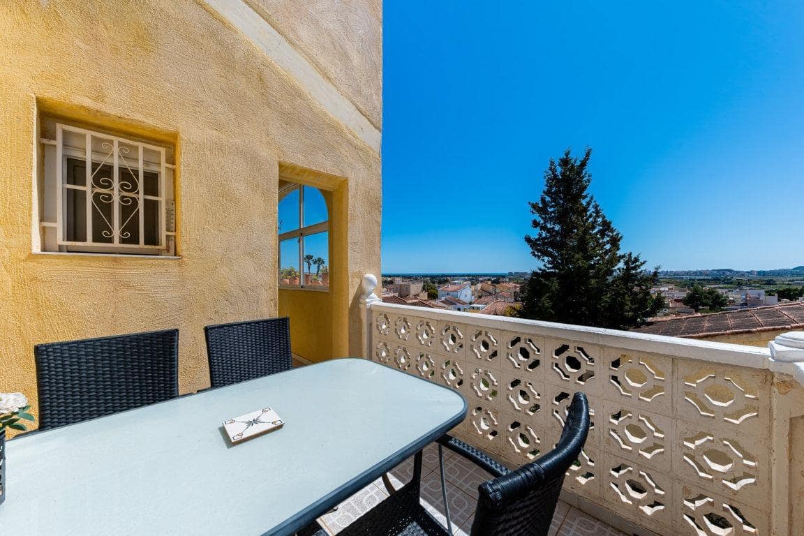 4 Zimmer Villa zu verkaufen in San Fulgencio - 239.900 € (Ref: 9998933)