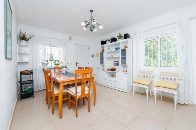 4 Zimmer Villa zu verkaufen in San Fulgencio - 239.900 € (Ref: 9998933)