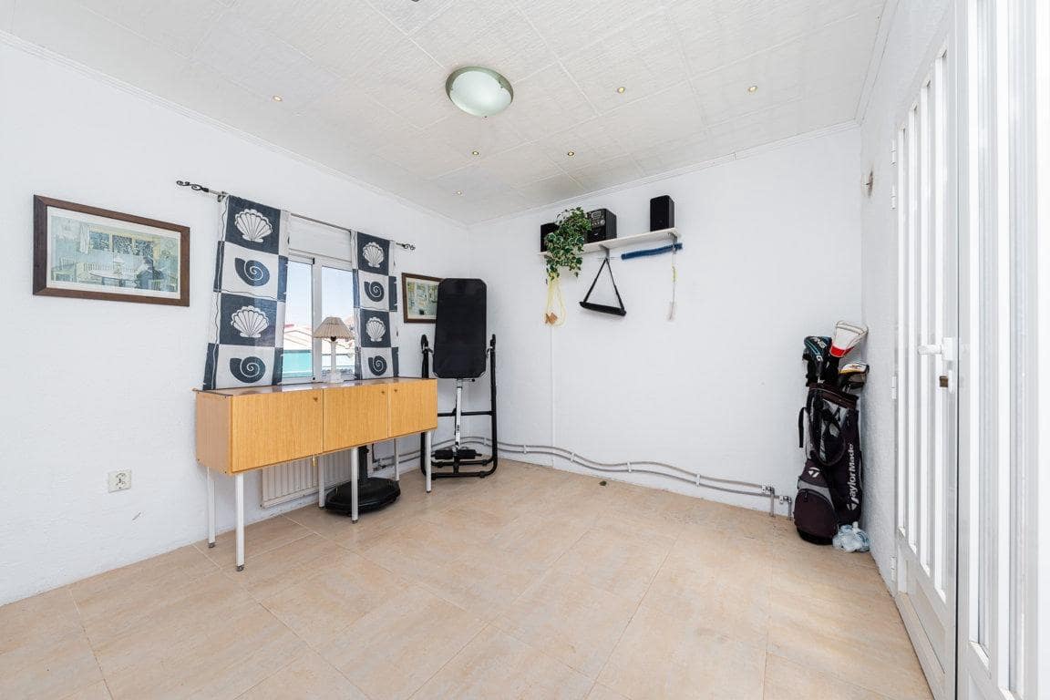 4 Zimmer Villa zu verkaufen in San Fulgencio - 239.900 € (Ref: 9998933)