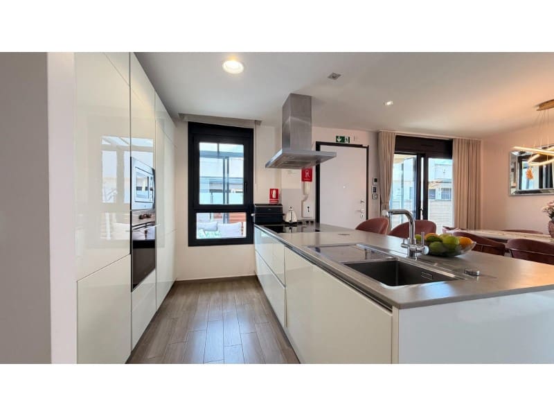 5 soveværelse Villa til salg i Torrevieja med swimmingpool - € 558.900 (Ref: 10000149)