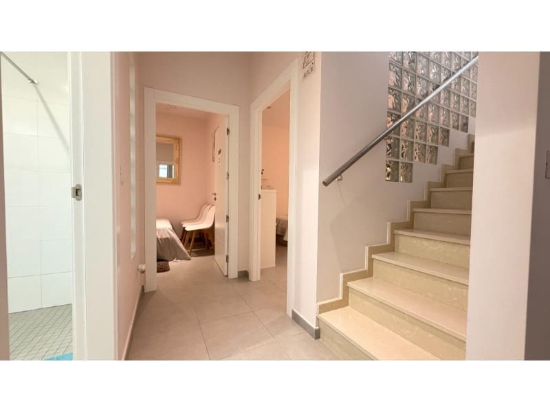 5 soveværelse Villa til salg i Torrevieja med swimmingpool - € 558.900 (Ref: 10000149)