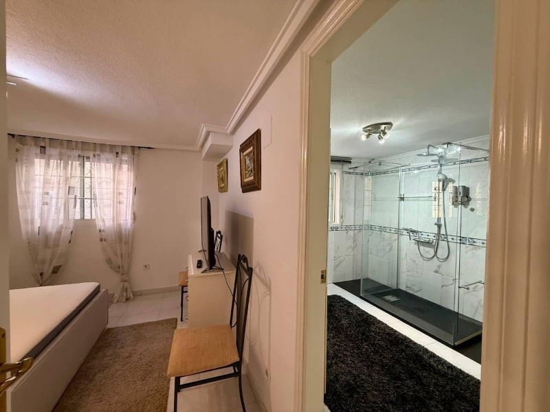 4 sypialnia Willa na sprzedaż w Orihuela Costa z garażem - 359 000 € (Ref: 10000150)