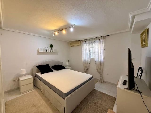 4 sypialnia Willa na sprzedaż w Los Balcones - Los Altos, Orihuela z garażem - 359 000 € (Ref: 10000150)