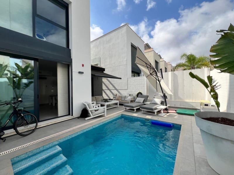 3 Zimmer Villa zu verkaufen in Orihuela Costa mit Pool - 395.000 € (Ref: 10000152)