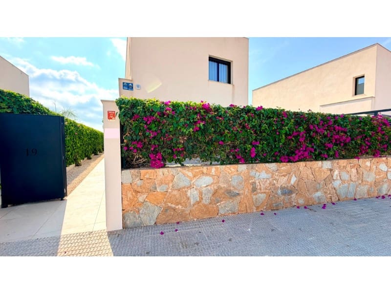 4 soverom Villa til salgs i Los Montesinos med svømmebasseng - € 595 000 (Ref: 10000153)