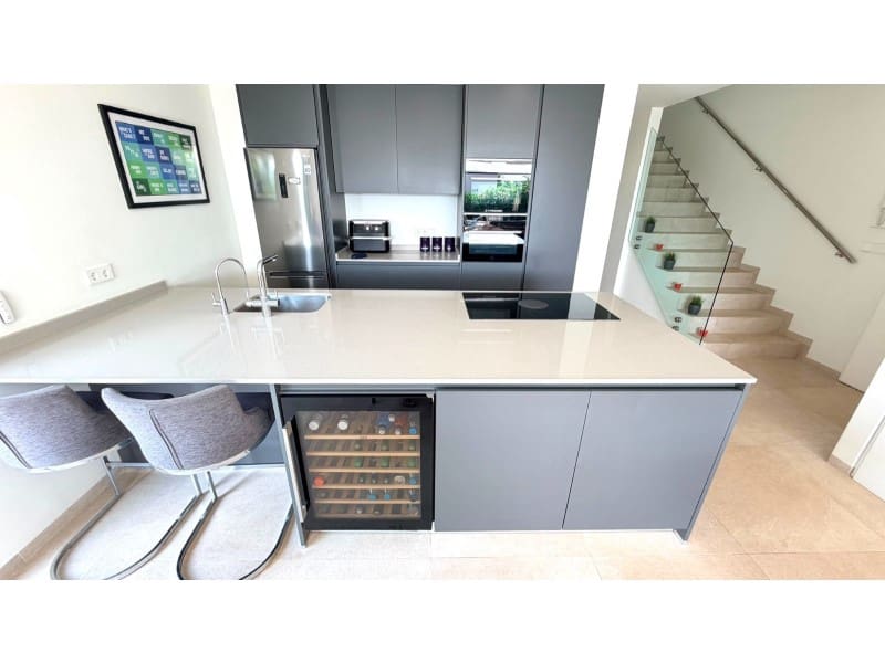 4 soverom Villa til salgs i Los Montesinos med svømmebasseng - € 595 000 (Ref: 10000153)