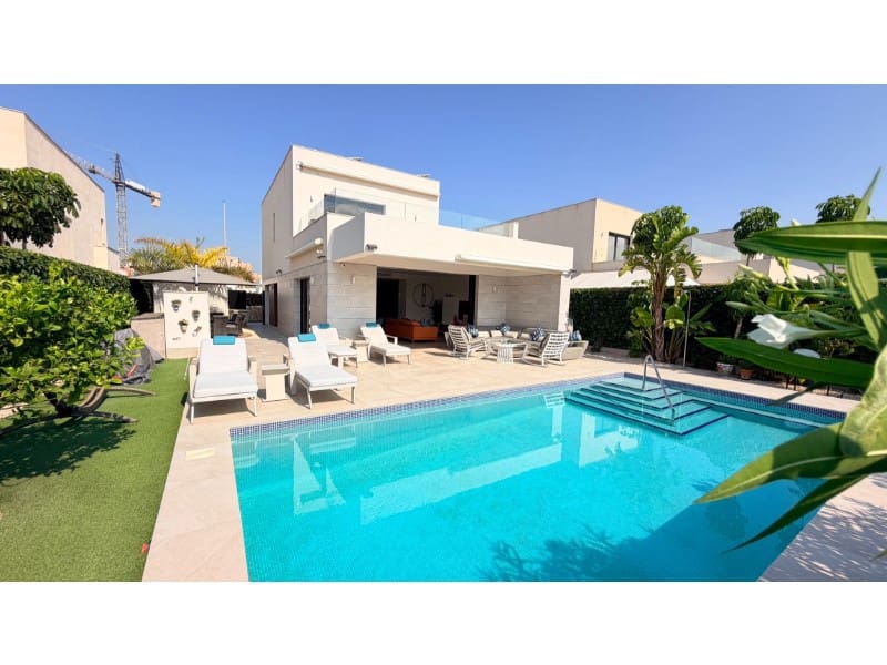 4 soverom Villa til salgs i Los Montesinos med svømmebasseng - € 595 000 (Ref: 10000153)