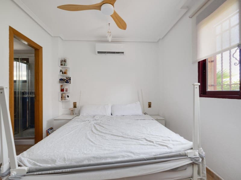 3 soverom Villa til salgs i San Fulgencio med svømmebasseng garasje - € 399 000 (Ref: 10000154)
