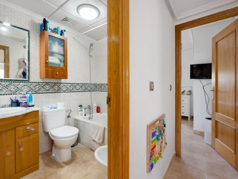3 soverom Villa til salgs i San Fulgencio med svømmebasseng garasje - € 399 000 (Ref: 10000154)
