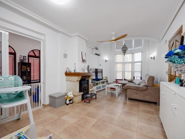 3 soverom Villa til salgs i San Fulgencio med svømmebasseng garasje - € 399 000 (Ref: 10000154)