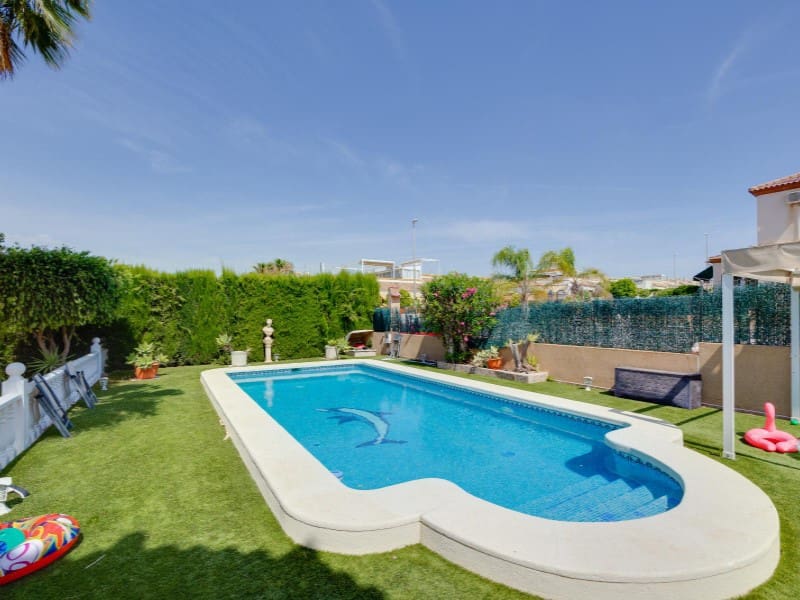 3 soverom Villa til salgs i San Fulgencio med svømmebasseng garasje - € 399 000 (Ref: 10000154)