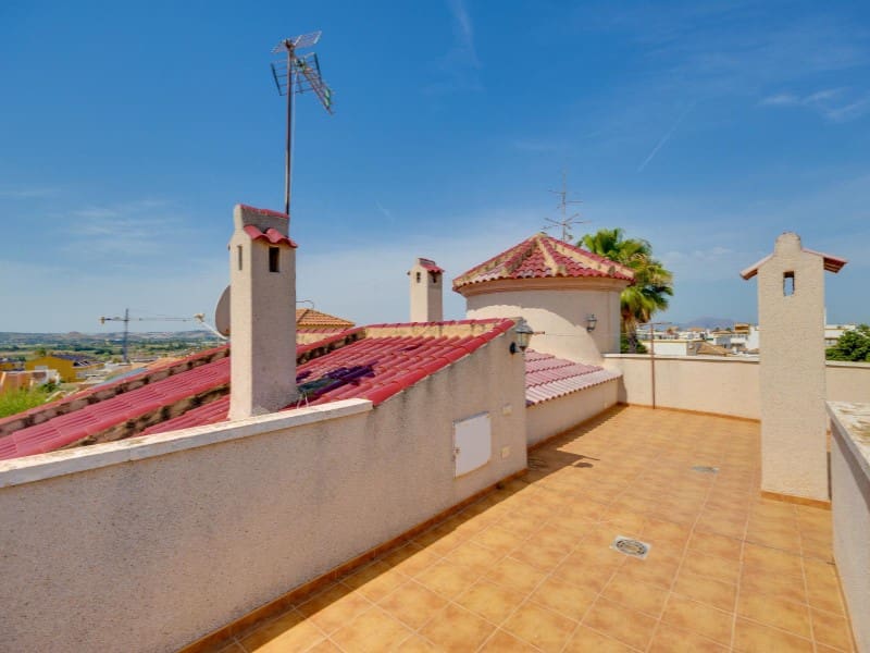 3 soverom Villa til salgs i San Fulgencio med svømmebasseng garasje - € 399 000 (Ref: 10000154)