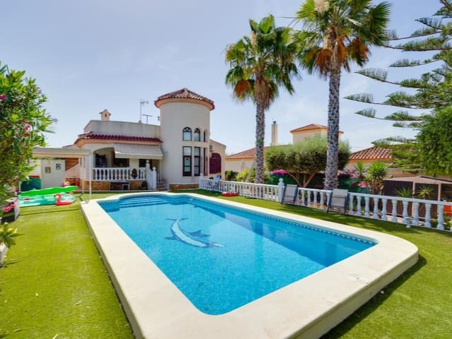 3 soverom Villa til salgs i San Fulgencio med svømmebasseng garasje - € 399 000 (Ref: 10000154)