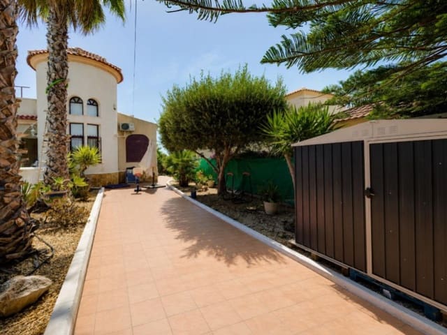 3 soverom Villa til salgs i San Fulgencio med svømmebasseng garasje - € 399 000 (Ref: 10000154)