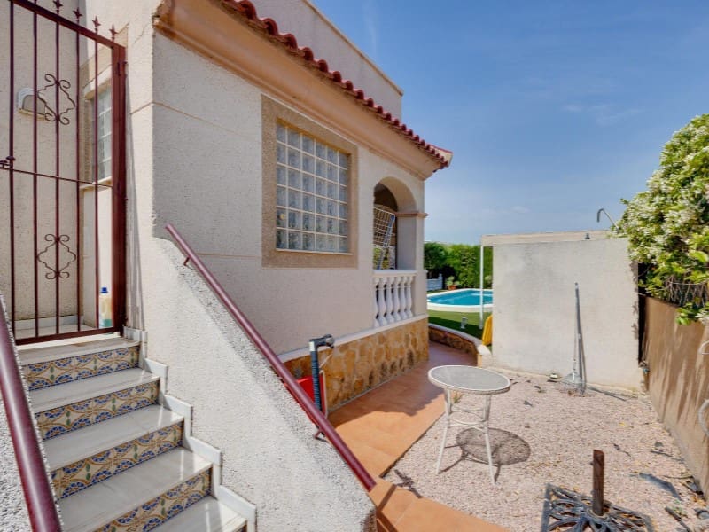 3 soverom Villa til salgs i San Fulgencio med svømmebasseng garasje - € 399 000 (Ref: 10000154)