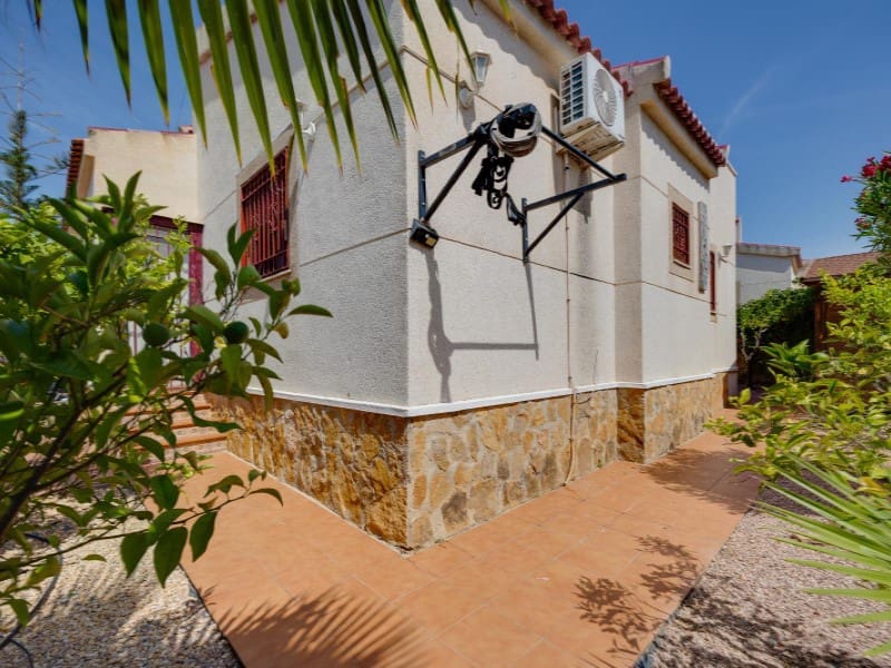 3 soverom Villa til salgs i San Fulgencio med svømmebasseng garasje - € 399 000 (Ref: 10000154)