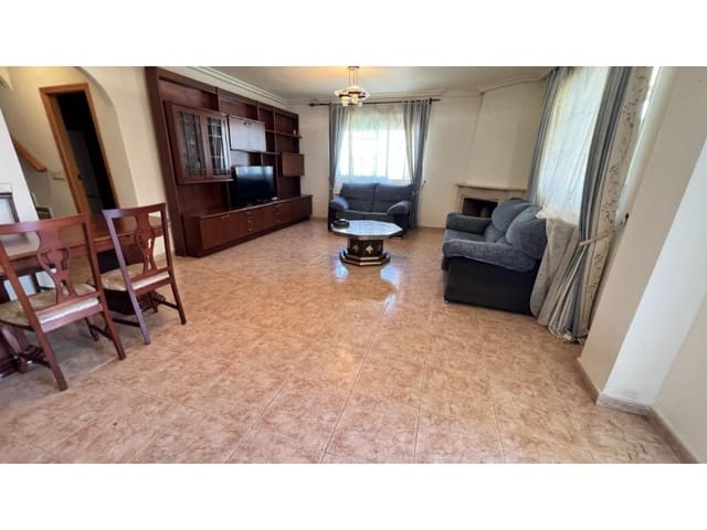 3 soveværelse Villa til salg i Aguas Nuevas, Torrevieja med swimmingpool - € 425.000 (Ref: 10000156)